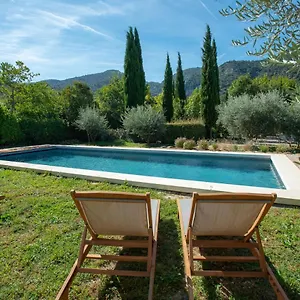 Le Champ Des Oliviers Bed & Breakfast