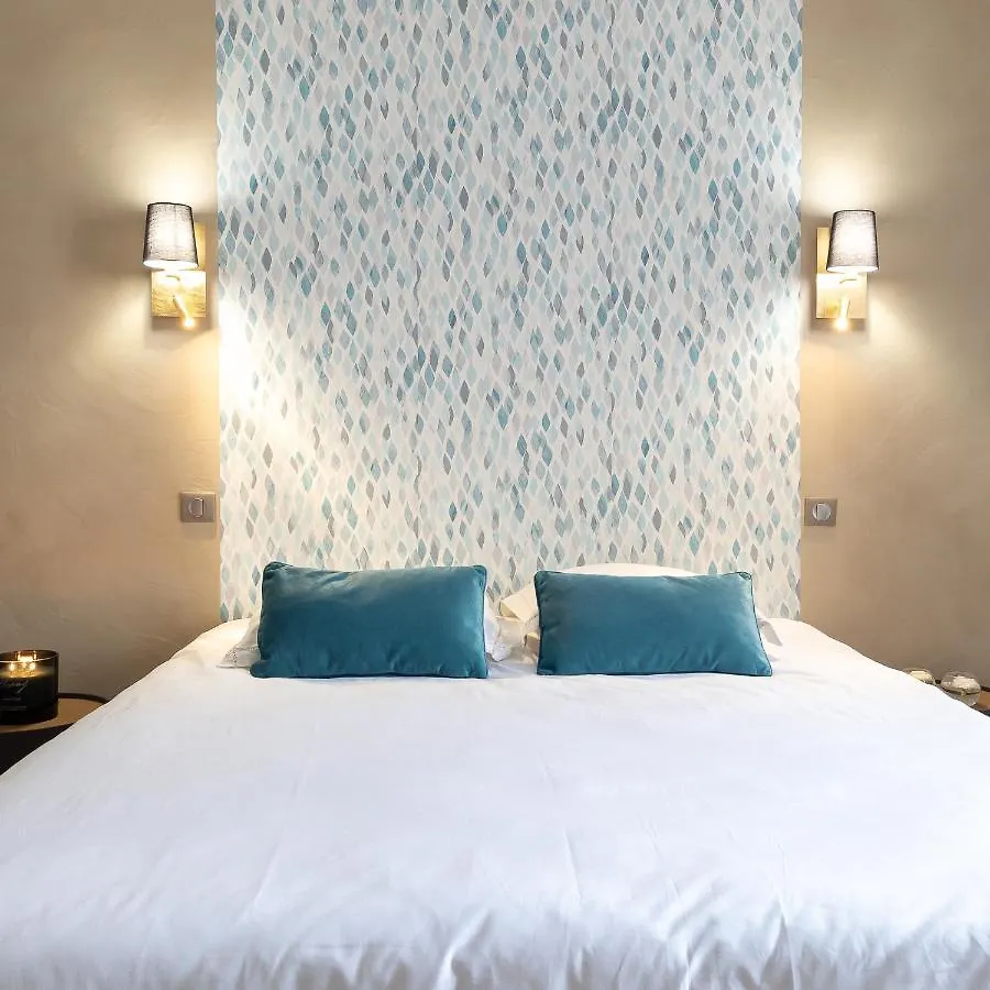 Bed & Breakfast Maison D'Hotes 1800 Sainte-Cecile-les-Vignes France